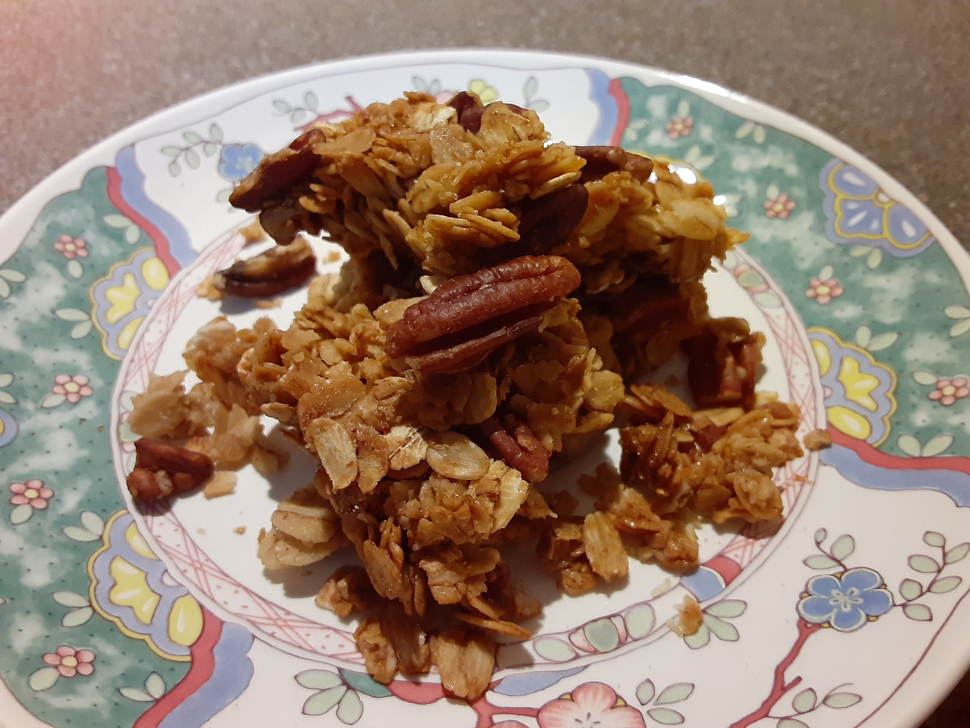Homemade Granola – How to Save a Small Fortune